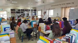 הרב שפירא באולפנה צילום: דוברות ימינה פוליטי