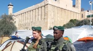 לוחמי מג"ב במערת המכפלה. ארכיון צילום: דוברות המשטרה ביטחון