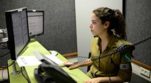 "ל נערה דתיה שחושבת לשרת בגל"צ, יש לך עם מי להתייעץ" צילום: Tomer Neuberg/Flash 90 ברנז'ה