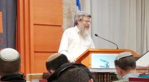 הרב קוסטינר. נגד הלהט"בים צילום: מכינת בני דוד עלי חדשות