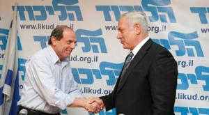 תעמולת הבחירות לליכוד בעשור הקודם, עם הפרזנטור ספי ריבלין ז"ל צילום: Michal Fattal/Flash90 חדשות