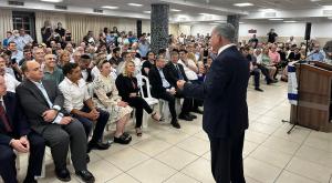 נתניהו בגבעת שמואל צילום: ללא פוליטי
