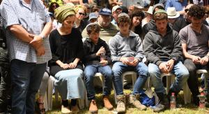 בני משפחתו של נעם רז ז"ל צילום: דוברות המשטרה חדשות