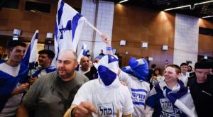 לירן חולצה אפורה חוגג צילום: Olivier Fitoussi/Flash90 פוליטי