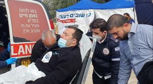 ראש מועצת שומרון מפונה לבית החולים צילום: ללא התיישבות
