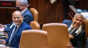 בנט ולפיד צילום: Olivier Fitoussi/Flash90 דעות