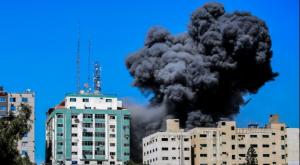 הפצצה בעזה צילום: Atia Mohammed/Flash90  חדשות