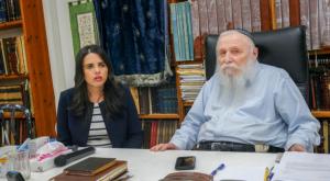 הרב דרוקמן עם השרה שקד, ארכיון צילום: Avi Dishi/Flash90 התיישבות