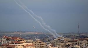 ירי רקטות לעבר ישראל. אילוסטרציה צילום: Ail Ahmed/Flash90  ביטחון