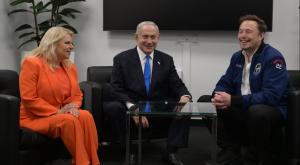 ראש הממשלה בנימין נתניהו ורעייתו, אילון מאסק צילום: אבי אוחיון, לע"מ חדשות