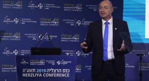 יגאל אונא, מסיים 33 שנים בשירות הציבורי צילום: עודד קרני חדשות