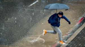 תוציאו את המטריות צילום: Avshalom Sassoni/Flash90 תחזית מזג האוויר