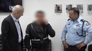 המפכ"ל שבתאי, רס"מ ע' והשר לביטחון פנים עמר בר לב צילום: דוברות המשטרה חדשות