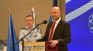 השר אמיר אוחנה צילום: דוברות המשטרה חדשות