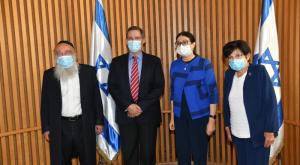 חברי הוועדה עם הנשיאה חיות צילום: דוברות הרשות השופטת חדשות