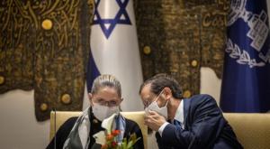 הנשיא הרצוג ומיכל רעייתו, יבקרו בטורקיה צילום: Yonatan Sindel/Flash90 חדשות