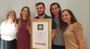 מאגר לזכרו של מנחם ז"ל  צילום: באדיבות המצולמים כדאי לדעת