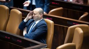 בנט, מכחיש כניעה לירדן צילום: Yonatan Sindel/Flash90 חדשות