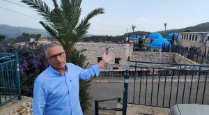 הפרויקטור צביקי טסלר, שורת שינויים צילום: ישי אלמקייס חדשות