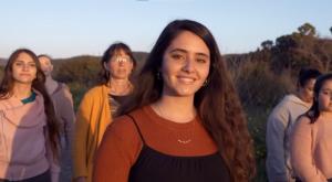 השיר בהשתתפות המשפחות השכולות  צילום: צילום מסך יום הזכרון