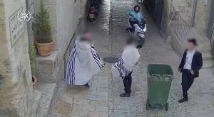 תקיפת המתפללים בעיר העתיקה צילום: דוברות המשטרה חדשות