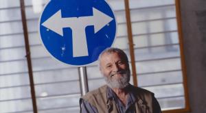 יורם טהרלב ז"ל, ילווה אותנו בכל מקום צילום: ארכיון צה"ל במש' הביטחון, צילום: במחנה, אילן בשור תרבות