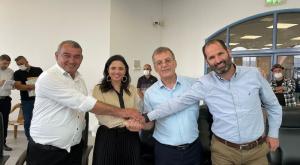 ראש מועצת מאע׳ר, עו"ד פריד גאנם, שרת הפנים איילת שקד, ומנכ"ל משרד הפנים יאיר הירש צילום: ללא חדשות