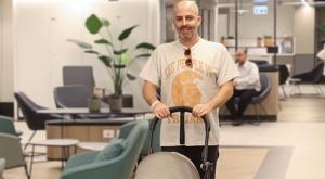 עילי בוטנר חוגג את הולדת ביתו צילום: יחצ תרבות