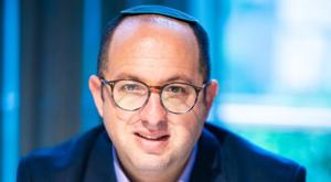 צביקה קליין צילום: ישראל ברדוגו ברנז'ה