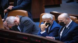 גנץ. לא פרצוף חמוץ? צילום: יונתן סינדל/ פלאש 90 חדשות