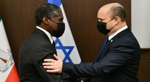 בנט ונשיא גינאה צילום: חיים צח/ לע"מ חדשות