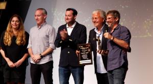 הבמאי ניר ברגמן, ראש מועצת שומרון יוסי דגן, משה אדרי הבעלים של הסינמה סיטי, שר התרבות חילי טרופר ומנהלת הפסטיבל אסתר אלוש צילום: אולפני אתרוג טלוויזיה
