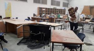הצילו את ספר התורה מהמקום צילום: המכינה הקדם צבאית בלוד כדאי לדעת