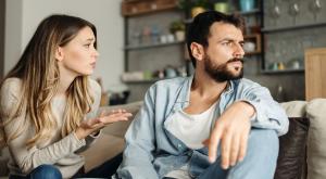 בקשת סליחה בין בני זוג, אילוסטרציה |  צילום: shutterstock זוגיות