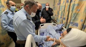 המפכ"ל מבקר את הפצועים צילום: דוברות המשטרה חדשות