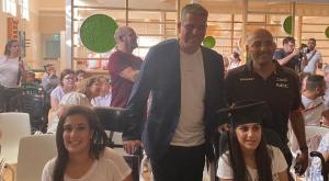 עמיעד טאוב עם אנשי החינוך החדשים צילום: יחצ חדשות