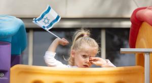 חשוב להתאים את המסר לגיל של הילד צילום:  Yossi Aloni/Flash90 הורים וילדים