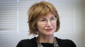 מעכשיו גם שגרירה. יעל גרמן צילום: שר החוץ יאיר לפיד, החליט למנות את שרת הבריאות לשעבר יעל גרמן לשגרירה בצרפת ואת איש החינוך וחבר הכנסת לשעבר שמעון סולמון לשגריר באנגולה.  גרמן כיהנה בעבר כראשת עיריית הרצליה, הייתה חברת כנסת ושרת הבריא פוליטי