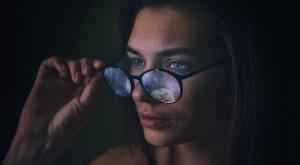 איך לעשות דברים לא רגילים?  צילום: Nikolay_Voronin,Shutterstock ספרים