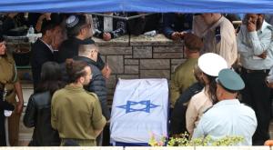 הלוויה של חלל צה"ל במהלך מלחמת חרבות ברזל צילום: David Cohen/Flash90 חדשות