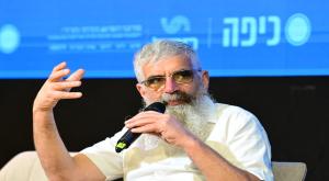 הרב יובל שרלו בכנס כיפה |  צילום: יוסי זליגר  חדשות