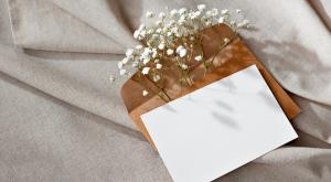 מתנות ממותגות  צילום: Viktoriia Lomtieva,Shutterstock כדאי לדעת