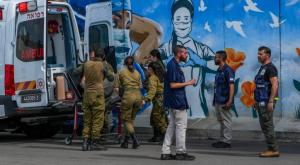 פצועים מפונים למרכז הרפואי בצפת לאחר פגיעה ישירה, אתמול  צילום: Ayal Margolin,Flash90 חדשות
