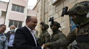 בנט ולוחמי הימ"מ צילום: לע"מ חדשות