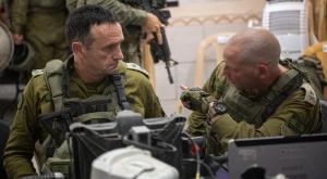 הרמטכ"ל הלוי ומפקד פיקוד הדרום פינקלמן ברפיח, יוני 2024 צילום: דובר צה"ל חדשות