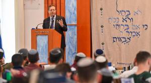 הרצוג במכינת עלי צילום: קובי גדעון, לע"מ חדשות