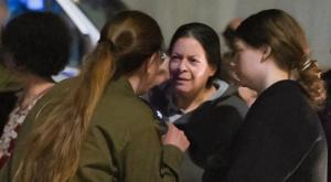 נוגה ושירי וייס חוזות מהשבי צילום: דובר צה"ל חדשות