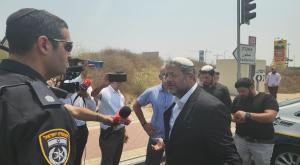 בן גביר בצומת ניר עם צילום: אלון נוריאל תקשורת חדשות