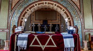 בית כנסת,המוקד של ליל שבועות צילום: Nati Shohat/FLASH90 שבועות