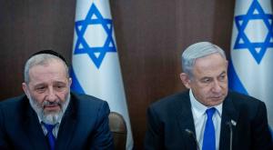 נתניהו ודרעי צילום: Yonatan Sindel/Flash90 דעות